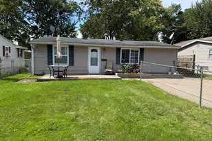 819 S Prospect Ct, Watervliet, MI 49098 - Photo 1