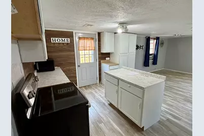 819 S Prospect Court, Watervliet, MI 49098 - Photo 17