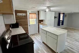 819 S Prospect Ct, Watervliet, MI 49098 - Photo 17