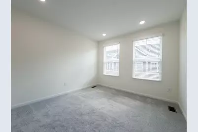25552 Tolstoy Trail, Novi, MI 48375 - Photo 17