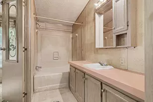 11385 Wildwood Dr, Marshall, MI 49068 - Photo 11