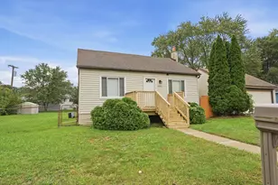 6465 Bailey St, Taylor, MI 48180 - Photo 3
