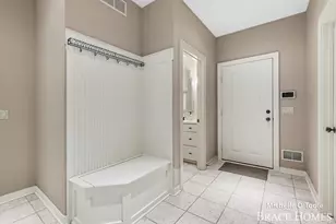 4260 S Oak Pointe Ct NE, Grand Rapids, MI 49525 - Photo 17
