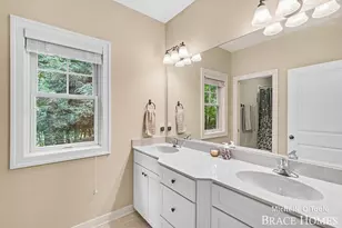 4260 S Oak Pointe Ct NE, Grand Rapids, MI 49525 - Photo 43