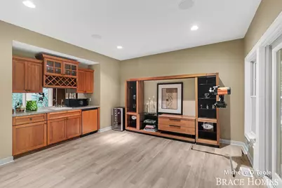 4260 S Oak Pointe Court NE, Grand Rapids, MI 49525 - Photo 37