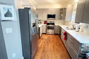 7410 Lochmoor Dr, Ypsilanti, MI 48197 - Photo 9