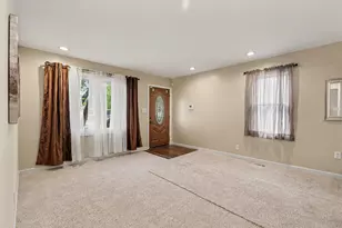 6148 N Globe St, Westland, MI 48185 - Photo 3