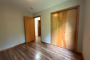 122 Summit Dr, Allegan, MI 49010 - Photo 9
