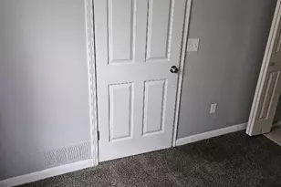 5049 Lafontaine St, Detroit, MI 48236 - Photo 11