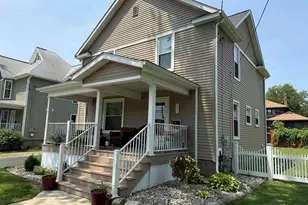 307 Perry St, Albion, MI 49224 - Photo 3
