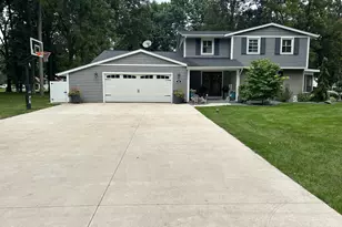 262 Kelle Dr, Coldwater, MI 49036 - Photo 1