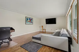 128 Chapel Hill Dr, Battle Creek, MI 49015 - Photo 5