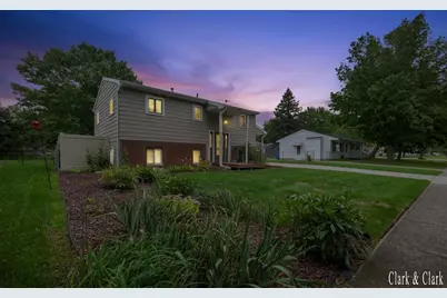 324 Elizabeth Dean Drive SE, Lowell, MI 49331 - Photo 39