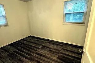 906 West St, Lansing, MI 48915 - Photo 9