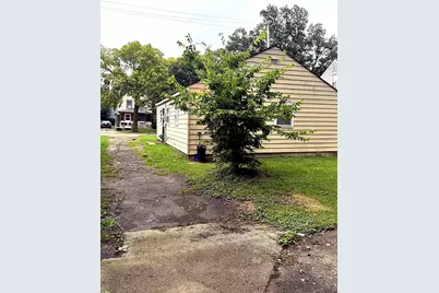 906 West Street, Lansing, MI 48915 - Photo 3