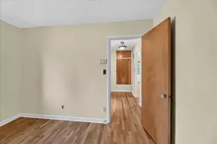 1920 Langley Ave, Saint Joseph, MI 49085 - Photo 15
