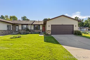 2142 Remington Way NE, Grand Rapids, MI 49505 - Photo 1