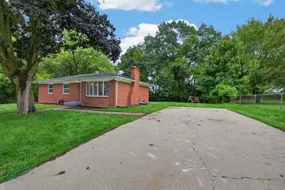 1652 Charleston Avenue, Pontiac, MI 48340 - Photo 5