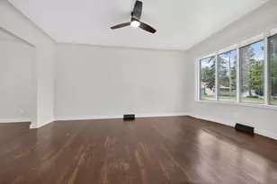 1652 Charleston Ave, Pontiac, MI 48340 - Photo 7