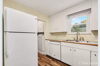 8317 Merton Avenue SW, Byron Center, MI 49315 - Photo 11