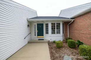 10283 Castlecourt, Zeeland, MI 49464 - Photo 3