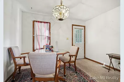 102 Sluyter Street SE, Kentwood, MI 49548 - Photo 5