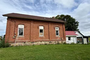 105 N Angola Rd, Coldwater, MI 49036 - Photo 3