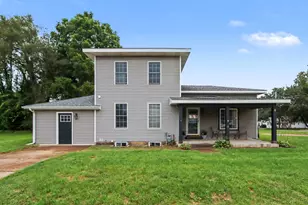 534 W Allegan St, Plainwell, MI 49080 - Photo 1