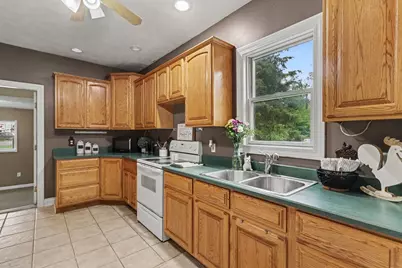 534 W Allegan Street, Plainwell, MI 49080 - Photo 9