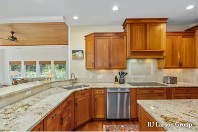 4350 S Oak Pointe Court NE, Grand Rapids, MI 49525 - Photo 21