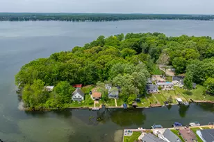 12079 Nevas Ln, Shelbyville, MI 49344 - Photo 21