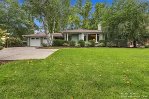 2730 Robinson Rd SE, Grand Rapids, MI 49506 - Photo 1