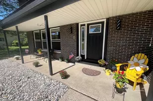 1840 Eloise Dr, Muskegon, MI 49444 - Photo 5