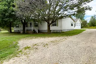 8738 Edgar Rd, Lakeview, MI 48850 - Photo 1