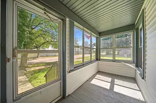 718 N Blackstone St, Jackson, MI 49202 - Photo 3
