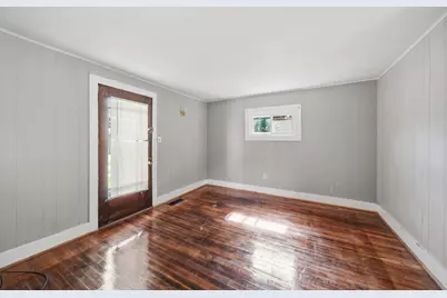 718 N Blackstone Street, Jackson, MI 49202 - Photo 11