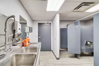 5765 W U.S. 10, Ludington, MI 49431 - Photo 27