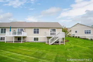 11409 N Lake Dr, Holland, MI 49424 - Photo 5
