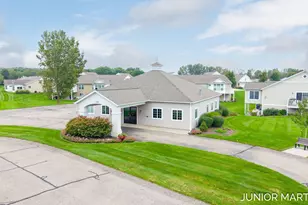11409 N Lake Dr, Holland, MI 49424 - Photo 19
