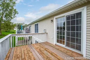 11409 N Lake Dr, Holland, MI 49424 - Photo 7