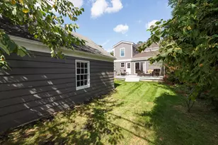 10565 Vernon Ave, Huntington Woods, MI 48070 - Photo 23