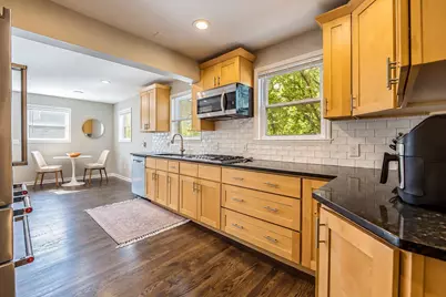 10565 Vernon Avenue, Huntington Woods, MI 48070 - Photo 25