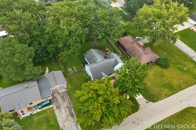 135 Grandview Avenue, Holland, MI 49423 - Photo 39