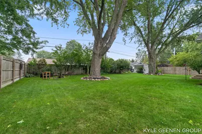 135 Grandview Avenue, Holland, MI 49423 - Photo 37