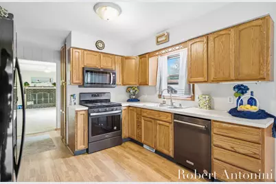 3756 Summit View Drive NE, Grand Rapids, MI 49525 - Photo 5