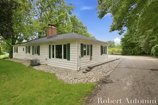 3630 Michigan St NE, Grand Rapids, MI 49525 - Photo 39