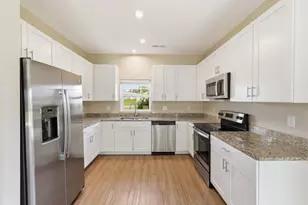 3992 Reserve Dr, Wyoming, MI 49418 - Photo 5