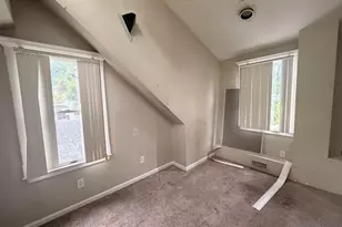 21517 Jacksonville St, Farmington Hills, MI 48336 - Photo 7
