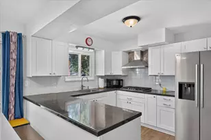 1761 Fulton St W, Grand Rapids, MI 49504 - Photo 11
