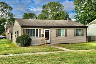 409 E Division St, Vicksburg, MI 49097 - Photo 1